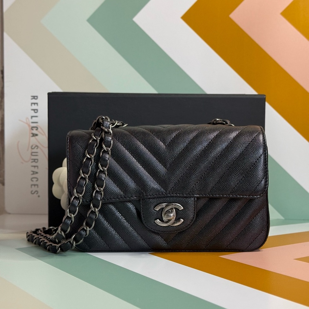 Chanel 17B iridescent Mini Rectangle Black chevron in caviar leather